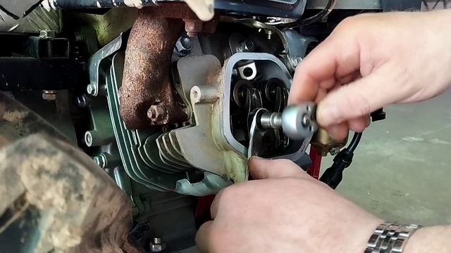 Мотоблок МТЗ с двигателем Вейма 13 л.с.Регулировка клапанов.