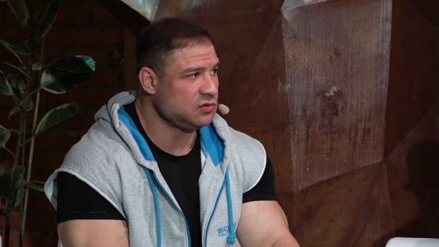 Голубочкин против Любера. Как выбрать тренера?! ПроКач Шоу