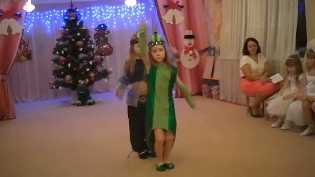 Танец змеек