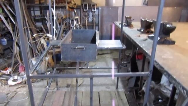 Мангал с крышей.ПРОСТО.НЕДОРОГО.УДОБНО