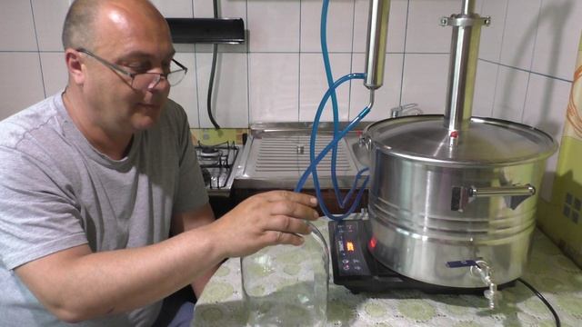 Мой первый самогон своими руками / Самогон из сахарной браги на аппарате Бахус Про / Спирт сырец