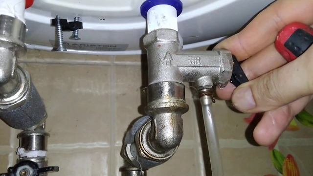 ВОДОНАГРЕВАТЕЛЬ АРИСТОН 80 L ОБСЛУЖИВАНИЕ