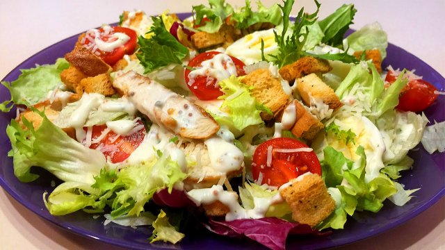 Классический САЛАТ "Цезарь" с КУРИЦЕЙ как в РЕСТОРАНЕ! Вкусный САЛАТ на ПРАЗДНИЧНЫЙ стол!