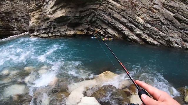 Рыбалка на форель. Ловля форели на горной реке