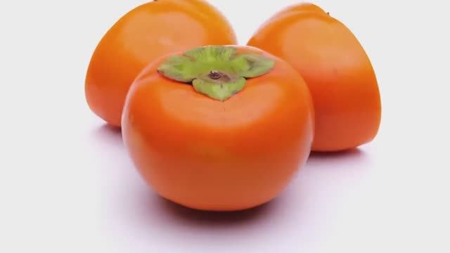 Чем же всё таки полезна хурма?