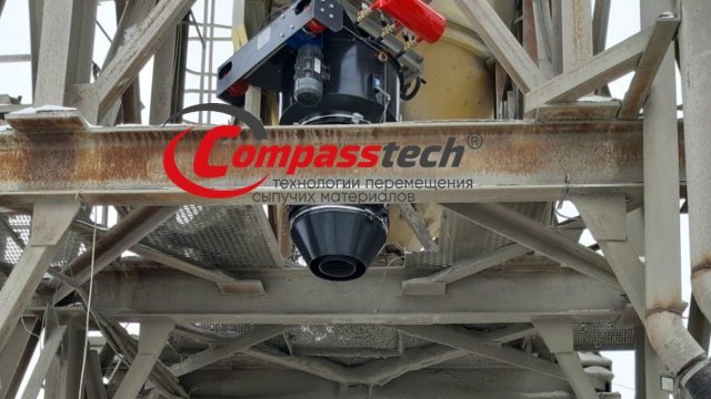 Телескопический загрузчик с встроенной аспирацией Scopiload производства ООО Циркуль ТМ Compasstech