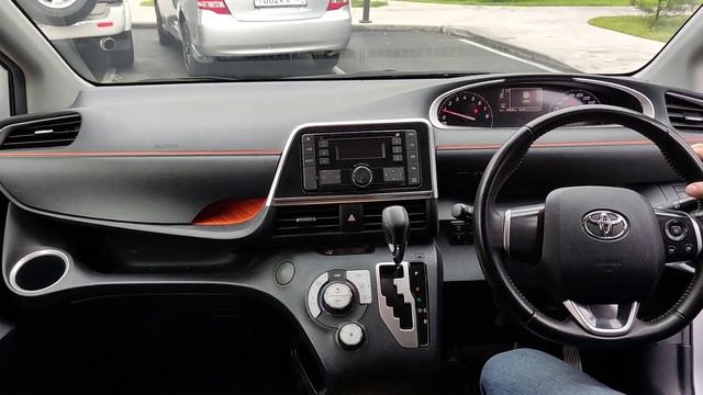 Toyota Sienta 2019