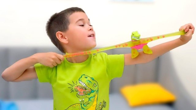 Игрушки Гуджитсу Дино Икс-Рэй внутри Дино-Скелеты / Эрик Шоу