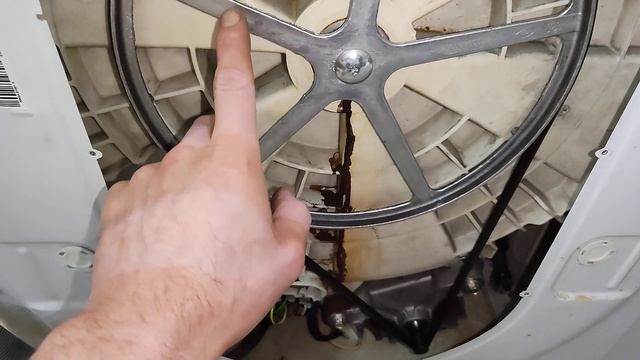 Стиральная машина шумит при отжиме