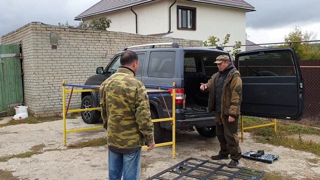 Багажник на УАЗ Патриот АКПП с рейлингами.