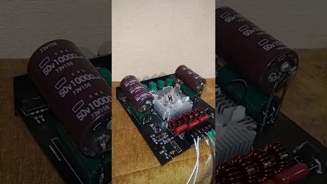 ZK-HT21 - басы усилителя 2,1 системы.