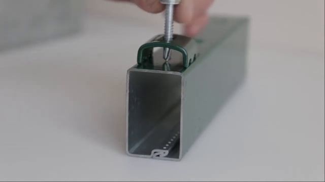 Какой вы покупаете крепеж для 3D забора? Дешевый аналог VS Качественный крепеж