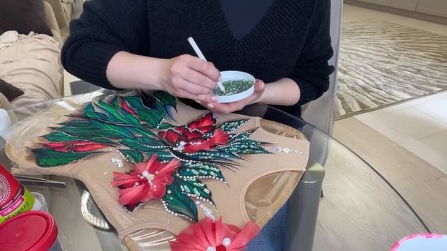 Эфир Болталка клеим стразы на купальник для художественной гимнастики