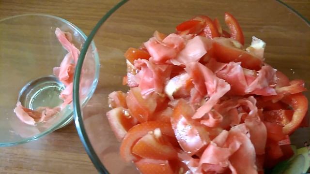 Легкий салатик с овощами и маринованным имбирем