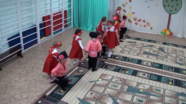 танец Деревенька