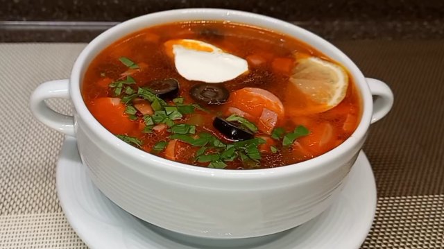 Как приготовить вкусную Солянку /СОЛЯНКА сборная мясная Классический рецепт/ Суп Солянка