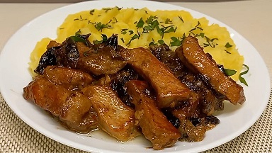 МЯСО с ЧЕРНОСЛИВОМ Бесподобное сочетание к любому гарниру
