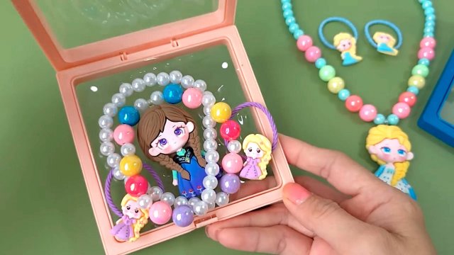 Мультики для малышей 3+. Развивающие игрушки. Украшения