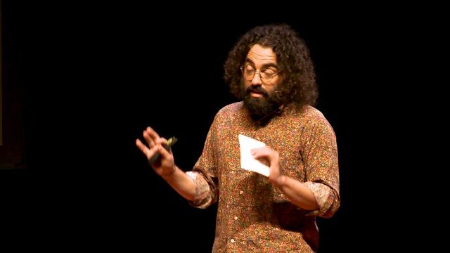 How to find hidden stories in photography | Lucas Levitan | TEDxDenHelder