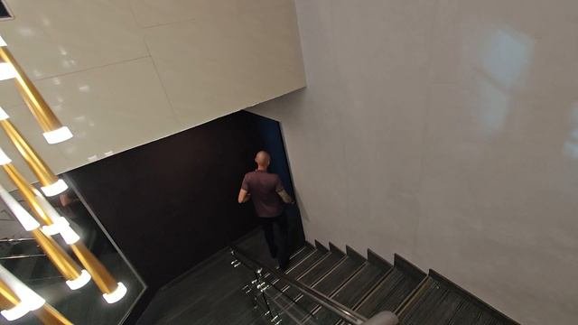 1000073241.mp4