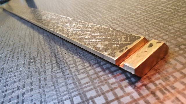 Бронзовый клин для бесценного станка. Сделано на токарном с душой.