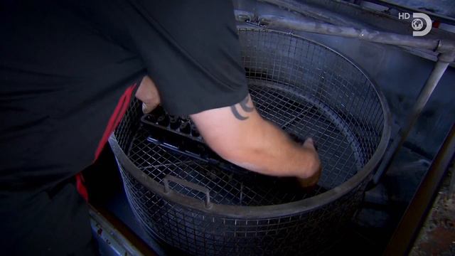 Махинаторы \ Wheeler Dealers (Сезон 9, Серия 12) :: Triumph TR6