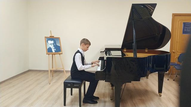 Макарков Роман