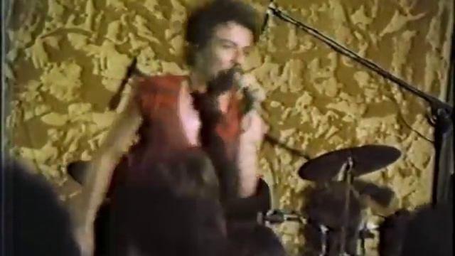 Dead Kennedys: Holiday in Cambodia - Live @ The Earth Tavern, Portland, OR 11/19/79