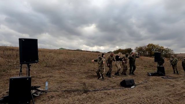 "Катюша" - "А наши парни не водят Майбах"
