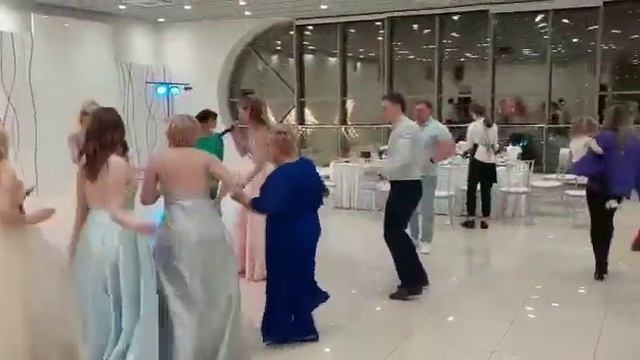 Ведущая Александра из Сибири