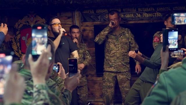 ПРЕМЬЕРА !!!
Юлия Чичерина и Аким Апачев - Когда закончится война
