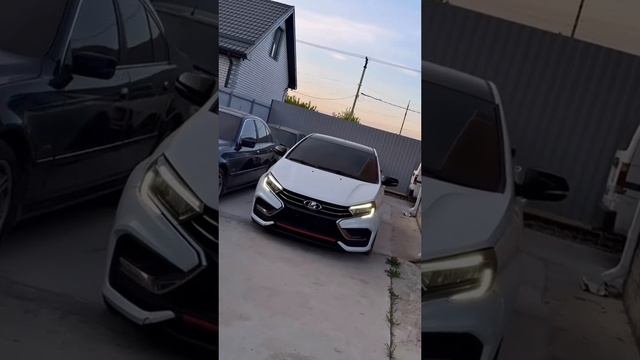 Юра Волков купил 2 весту