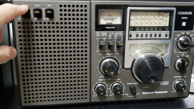 Reception of RNZI on 5945kHz with TECSUN H-501, 2 Panasonic RF-2200s and YAESU FRG-7