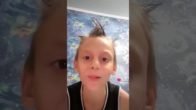 Like_7421986411071855305.mp4