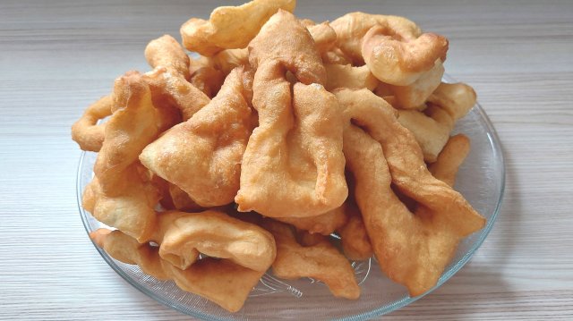 Пышные Кребли на кефире. Удачный рецепт пышных вергунов или пышек. Кребли по-немецки