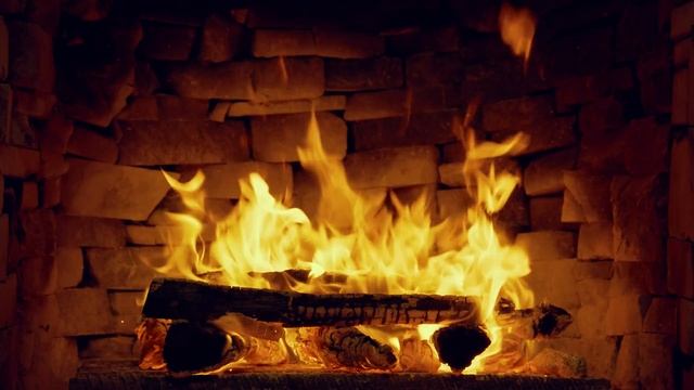 Расслабляющий Камин с Потрескивающими Звуками Огня. Отдых в уютной обстановке.