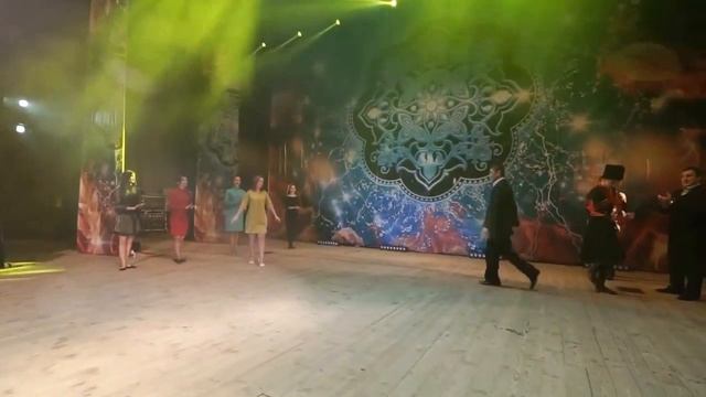 Ансамбль Кабарда - Къафэжъ. Мадина Берова, Фатима Гедгафова, Руслан Теуважуков