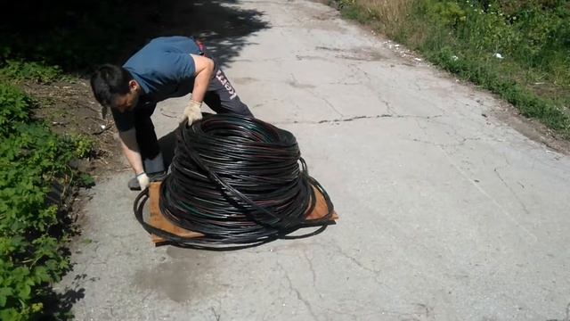 Устройство для размотки кабеля
