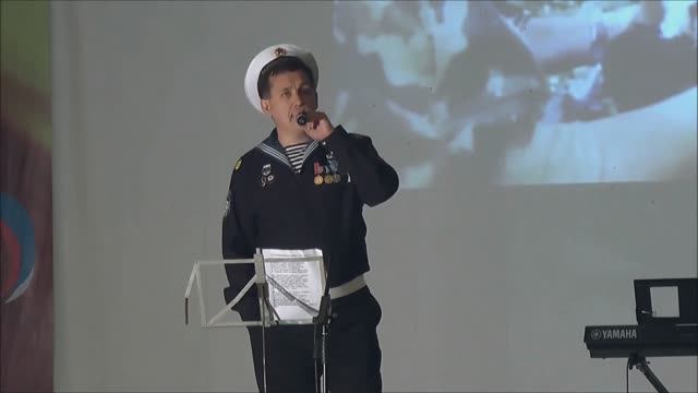 Виталий Попов с песней "19 лет" на  фестивале Огненная Застава" г.Пугачев