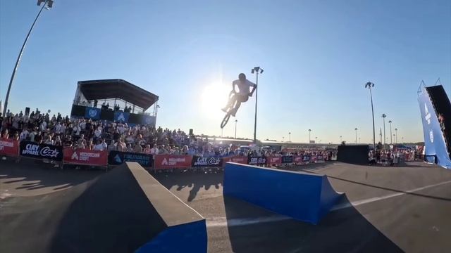 ОТ ПЕРВОГО ЛИЦА ЭКСТРИМ ШОУ ГЛАЗАМИ СУМАСШЕДШЕГО САМОКАТЕРА