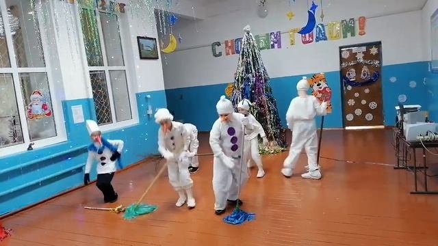 "Танец снеговиков", 3 класс, декабрь 2022