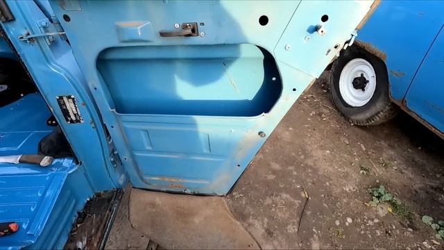 НАБРАЛ УАЗОВ И ТЕПЕРЬ МУЧАЮСЬ! ОЧЕНЬ МНОГО РАБОТЫ | Новая жизнь старому УАЗ | Убитый УАЗ 469
