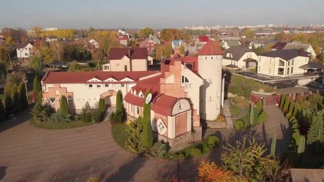 Дом в Сенице. Дом для проживания рабочих в Минске.