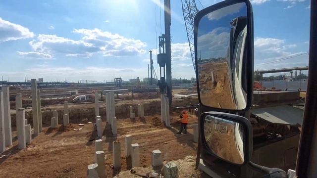 Работа на самосвале/утонул в котловане