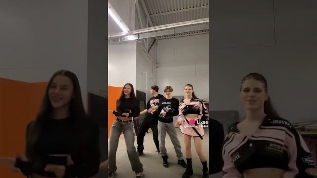Like_7270755571699581280.mp4