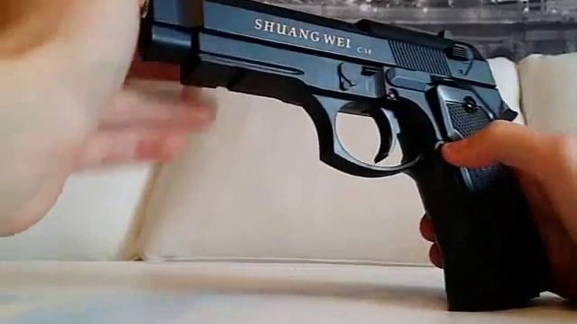 Пистолет на пластмассовых пульках