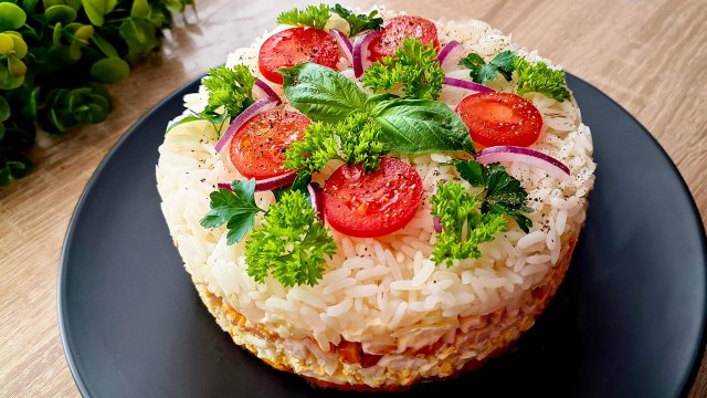 Самый вкусный 😋 слоеный Салат на праздничный стол, который легко приготовить!