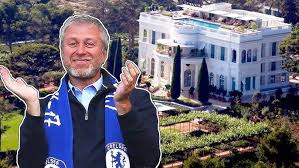 Как живёт Роман Абрамович и сколько он зарабатывает