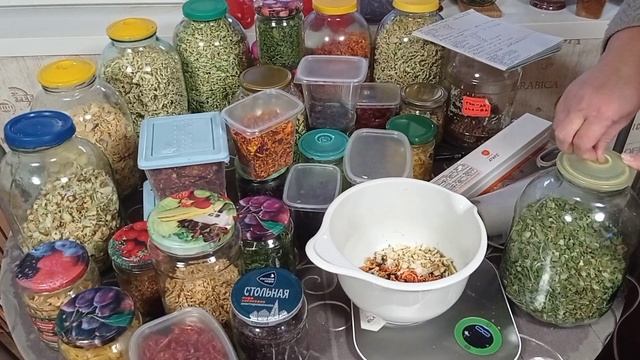 Выкопала ХРИЗАНТЕМЫ. Собираю СУПЫ из сушёных ОВОЩЕЙ.