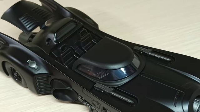 Бэтмобиль и Бетман 1989. Модель 1-24 от Jada. Batmobile+Batman